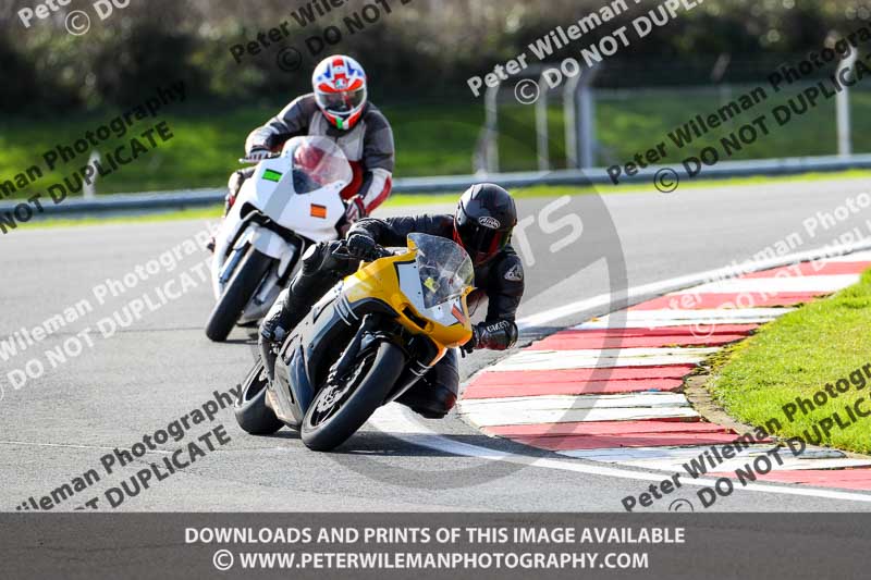 donington no limits trackday;donington park photographs;donington trackday photographs;no limits trackdays;peter wileman photography;trackday digital images;trackday photos